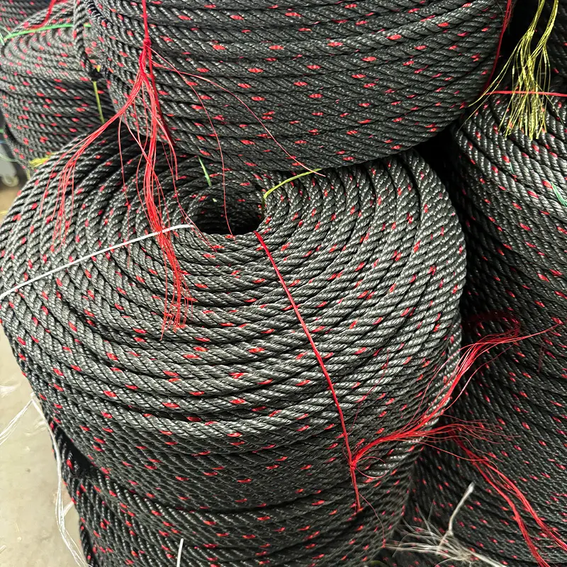 Manufacture de cordes noires de haute qualité pour corde torsadée PE PP à 3 brins