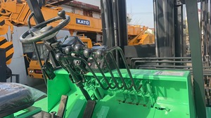 <b>Used</b> Mitsubishi 15 Ton Diesel Forklift Original Japanese Engine FD 150 with Pump & Motor 4 Wheel Drive - Product Image 4