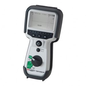 Para el reflectómetro de dominio de tiempo (TDR) portátil Tdr1000/3, 14 horas de duración de la batería, alcance de 5 km/15000 pies, 1% de precisión, 1 año de garantía - Product Image 1