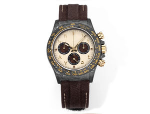 Étui en fibre de carbone qui brille dans le noir, édition personnalisée - Convient pour les tenues décontractées et professionnelles, montres haut de gamme - Product Image 1