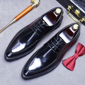 Zapatos Oxford de Hombre de Alta Calidad, Estilo Ejecutivo, Grabados, Hechos de Cuero de Lujo. Zapatos de Hombre con Diseño de Punta Puntiaguda Personalizados - Product Image 4