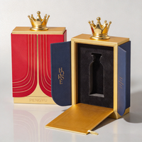 Boîte cadeau rigide à double porte avec design personnalisé, ornement métallique sur mesure et insert pour emballage d'affaires de luxe haut de gamme