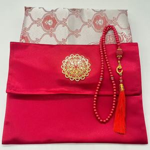 3-teiliges Set Muslimischer Gebetsteppich mit Eleganter Tasche 99 Perlen Gebetskette Tragbare Gebetsmatte für Frauen Eid Hochzeitsgeschenke - Product Image 3