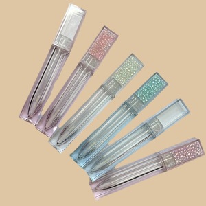 Tubos de Brillo Labial Vacíos en Oferta, Impresión de Pantalla en Plástico, Etiqueta Personalizada, Envases de Brillo Labial de 6 ml - Product Image 5