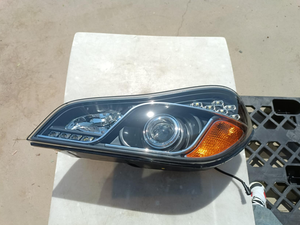 Faro Delantero para Autobús HC-<span class=keywords><strong>B</strong></span>-1257 645*309*<span class=keywords><strong>303</strong></span> con Certificación E, Repuestos para Autobús BONLUCK, LHD/RHD - Product Image 2