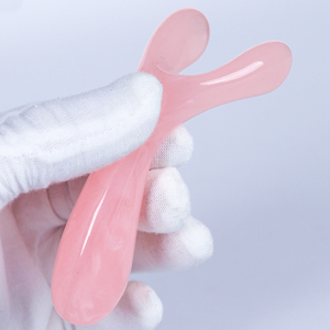 Massage du <span class=keywords><strong>nez</strong></span> en résine Lifting du visage <span class=keywords><strong>Gua</strong></span> <span class=keywords><strong>sha</strong></span> Tendon Méridien Bâton Agate rose Outil de massage grattoir à <span class=keywords><strong>nez</strong></span> à deux angles en forme de Y - Product Image 6