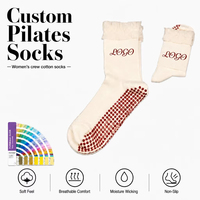 Chaussettes de yoga en coton tricotées antidérapantes pour femmes, avec logo personnalisé OEM, bordure brodée à volants, idéales pour le fitness printanier