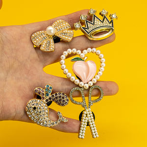 HYB Kuaji - Adornos de Metal con Pedrería para Zapatos, Diseño de Lujo, 2.5-20cm, MOQ Bajo, Venta al Por Mayor - Product Image 2