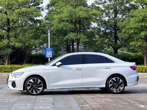 <span class=keywords><strong>Audi</strong></span> <span class=keywords><strong>A3</strong></span> <span class=keywords><strong>2022</strong></span> Usado, <span class=keywords><strong>SUV</strong></span> Automático, Volante a la Izquierda, Asientos de Cuero, Neumáticos R18, Portaequipajes de Aluminio, Cámara, Interior Oscuro, Gasolina - Product Image 2