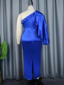Abito da sera estivo drappeggiato in raso lucido monospalla a manica lunga da donna - Product Image 6