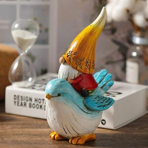 Enano montando pájaro pequeño jardín resina artesanía ornamento Animal estampado estudio decoración regalo de Pascua con cubierta de cara de duende - Product Image 1