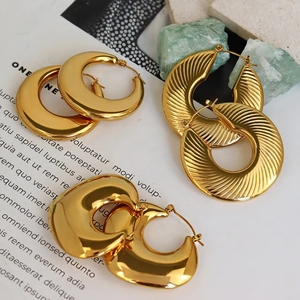 Orecchini a Cerchio Vintage Huggies Grandi e Spessi in Acciaio Inossidabile Anallergico e Inossidabile Placcati Oro 18K per Donna - Product Image 1