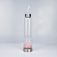 Bouteille d'eau en verre cristallin DIY de luxe avec pierres précieuses de guérison et quartz rose pour chakras