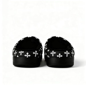 Pantuflas Acolchadas de Invierno Tipo Sandalia sin Cordones con Logotipo Personalizado y Estampado Completo, Tallas Grandes, Estilo Gorpcore, Opium, Cyber Gótico con Cruz, para Hombre y Mujer - Product Image 3