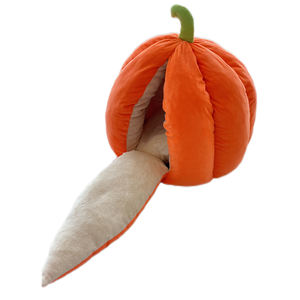 Cama para perro y gato, cómoda y redonda de calabaza, capucha extraíble de felpa esponjosa personalizada - Product Image 1