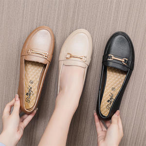 Chaussures en plastique imperméables pour femmes, <span class=keywords><strong>mocassins</strong></span> simples de style britannique, chaussures de travail formelles professionnelles noires, nouvelle collection été <span class=keywords><strong>2022</strong></span> - Product Image 3