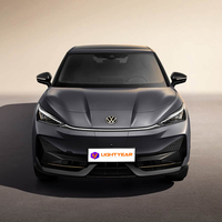 Elegante SUV compacto con puerta trasera deslizante, Yuzhong 06 EV, coche eléctrico familiar.