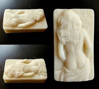 Estatua de Resina Personalizada de Mujer Sexy con Espalda Descubierta