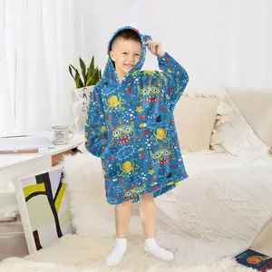 Groothandel Winter Draagbare Flanel Polyester Warme Kinderen Oversized Deken Hoodie Voor Meisjes En Jongens