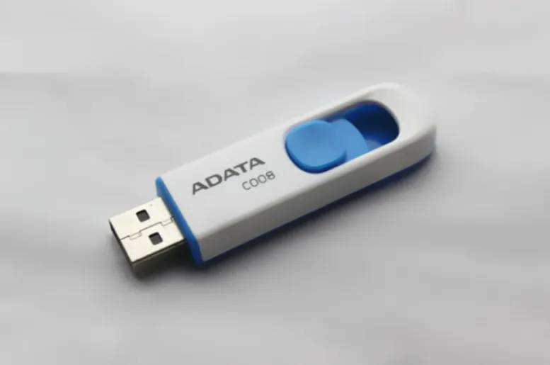 قرص فلاش USB 2.0 جنرال 1 عالي السرعة Adata UV128 سعة من 16 جيجا إلى 128 جيجا ذاكرة معدنية جديدة USB 2.0 جنرال 1 قرص قرص محمول