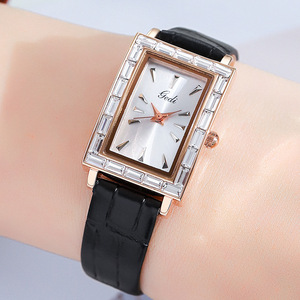 New women's watch simple elegant and stylish with a square dial and leather strap - Product Image 6