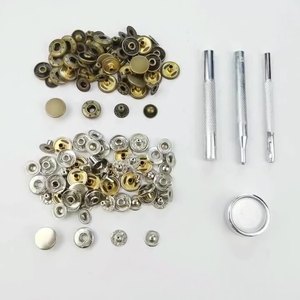 Özel Logo paslanmaz çelik kaplama <span class=keywords><strong>Snap</strong></span> düğmesi 4 parça çıtçıt giyim için - Product Image 2