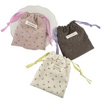 Sac de rangement en velours côtelé à motif floral avec cordon de serrage pour cosmétiques et rouges à lèvres d'extérieur 15cm*14cm Sacs cadeaux de luxe à main