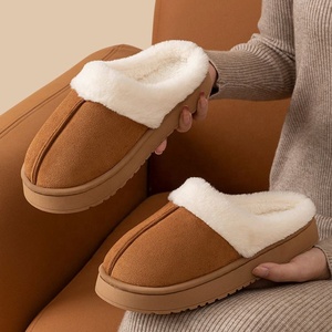 Chaussons d'intérieur chauds pour femme, faciles à enfiler, style <span class=keywords><strong>bottes</strong></span> <span class=keywords><strong>de</strong></span> neige moelleuses, en tissu pelucheux, pour l'hiver, en fourrure, en coton - Product Image 5