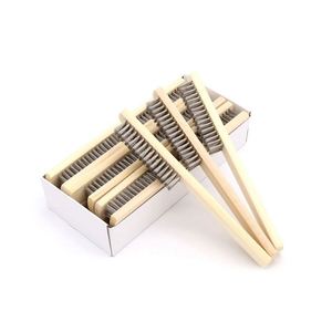 Brosse métallique à long manche en bois naturel pour le nettoyage des surfaces métalliques, avec fonction anti-rouille - Product Image 1