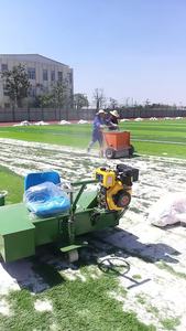 Máquina <span class=keywords><strong>de</strong></span> Peine <span class=keywords><strong>de</strong></span> césped <span class=keywords><strong>artificial</strong></span> eléctrica <span class=keywords><strong>de</strong></span> alta eficiencia, máquina <span class=keywords><strong>de</strong></span> Peine <span class=keywords><strong>de</strong></span> cepillo <span class=keywords><strong>de</strong></span> hierba para mantenimiento <span class=keywords><strong>de</strong></span> campo deportivo, opciones <span class=keywords><strong>de</strong></span> gasolina - Product Image 6