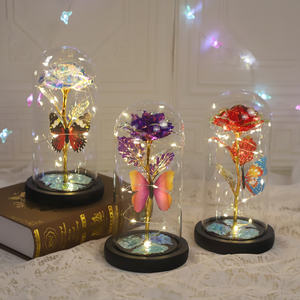 OEM ODM Mini fleur de rose dans un dôme en verre avec base Oui - Product Image 3