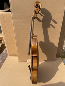 <span class=keywords><strong>Violon</strong></span> 4/4 fait main de haute qualité en épicéa massif et érable flammé, son agréable, accepte les commandes OEM, prêt à jouer - Vente en gros SurpassMusica - Product Image 4
