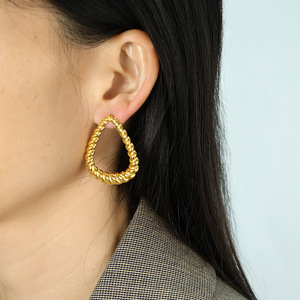 Geometric Hoop <b>Earrings</b> <b>Gold</b> Stainless Steel Threaded Stud Party Jewelry Women's Fashion <b>Dangle</b> <b>Earrings</b> - Product Image 3