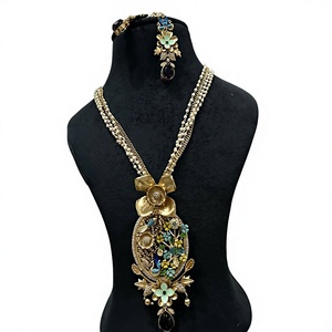 Alluring Premium Quality Gold Plated Brass <b>Crystal</b> Rhinestone Classic Fusion Necklace <b>Set</b> Earrings Wedding Party Gift Collection - Product Image 2