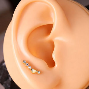 Labret en Titane Classique 16G avec Cœur en Zircon Cubique, Bijou de <span class=keywords><strong>Piercing</strong></span> Tendance, Durable, à Dos Plat, Hypoallergénique, pour Lèvre et <span class=keywords><strong>Tragus</strong></span>, Cadeau de Mariage - Product Image 3