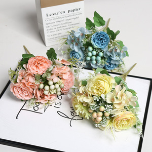 Ramo de Peonías Artificiales Lichao, Flor de Seda para Decoración de Bodas y Hogar, Arreglo Floral Hecho a Mano - Product Image 1