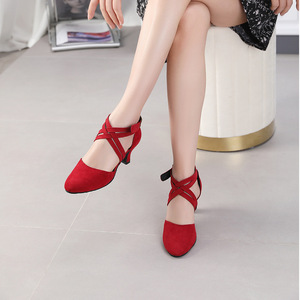 Chaussures de <span class=keywords><strong>danse</strong></span> latine rouges pour femmes Kn355 pour compétition et performance, avec rubans croisés, pour Rumba, <span class=keywords><strong>Samba</strong></span>, Cha-cha, Jazz, Ballet, Valse - Product Image 6