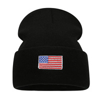 En stock drapeau américain des États-Unis bonnets patriotiques brodés bonnet en tricot à revers bonnet plié pour la plage et les voyages