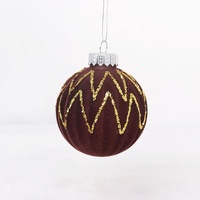 Boule décorative de Noël faite à la main, en plastique, peinte et floquée, pour suspendre à l'arbre de Noël, fournitures de fête, vente chaude transfrontalière