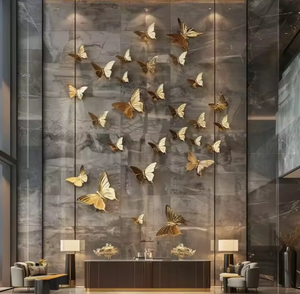 Decorazione da Parete in Metallo a Forma di Farfalla Dorata - Lussuosa Opera d'Arte 3D a Forma di Farfalla - Product Image 3