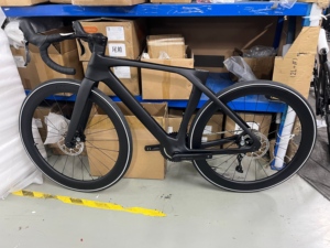 Vélo de Route Full Carbone 700C T10pro - RS-24S Hydr avec Roues en Carbone, 24 Vitesses, Vélo Urbain Adulte Style Twitter - Product Image 2