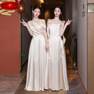 Vestido de dama de honor color champán, vestido de dama de honor de satén de alta calidad hasta el suelo. - Product Image 5