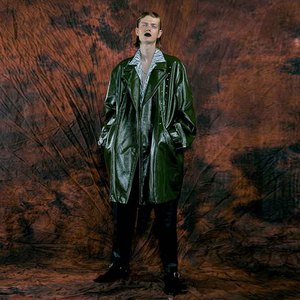 <span class=keywords><strong>Trench</strong></span> da <span class=keywords><strong>uomo</strong></span> in <span class=keywords><strong>pelle</strong></span> verniciata di alta qualità con chiusura a cerniera <span class=keywords><strong>giacca</strong></span> in <span class=keywords><strong>pelle</strong></span> alla moda per feste - Product Image 2