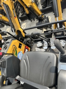 Pelle sur chenilles d'occasion SANY sy18u, poids de 1.8 tonnes, en bon état, avec moteur puissant, pelle Sany 18u d'occasion à vendre - Product Image 4