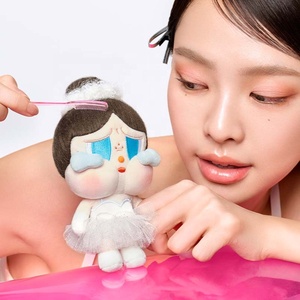 Sản Phẩm Mới 2024 100% Ban Đầu Thị Trường Phổ Biến Crybaby Sáng Bóng Sáng Bóng Loạt Phim Hoạt Hình Keychain Nhồi Bông Thú Nhồi Bông Trang Trí Nội Thất - Product Image 3