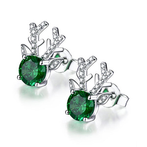 Orecchini a Perno Ispirati alle Corna di Cervo, Accento Scintillante, Elegante Gioiello da Donna, Regalo per le Feste - Product Image 5