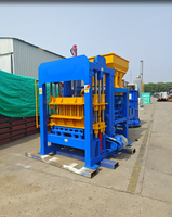 Machine automatique hydraulique de fabrication de blocs de béton QT4-15 avec changement rapide de moule pour blocs creux, pleins et pavés