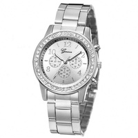 Ensemble 5 Pièces Montre Femme Bague Collier Boucles d'Oreilles Montre-Bracelet Strass Montres Décontractées pour Dames avec Bracelet, Sans Boîte