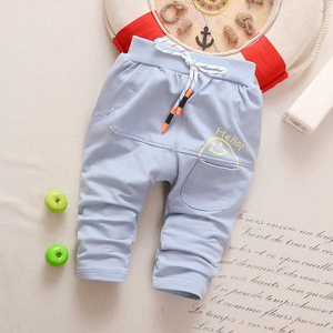 Shorts en jean chinois élégants et tendance, coupe ajustée, style hot pants - Product Image 1