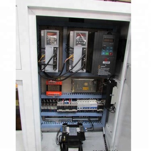 Torno CNC CK0640 con Control GSK y Alimentador Hidráulico de Barras - Product Image 6
